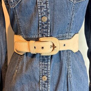 Banana Republic Beige genuine suede wide  Women's Belt size medium